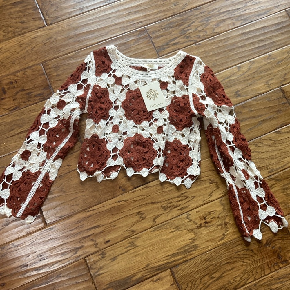 Pull over knit shirt